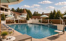 The Meadowmere Resort